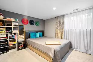 16W639 Red Oak Ave, Bensenville, IL 60106 - Photo 24