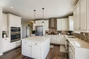 1987 Sagebrook Dr, South Elgin, IL 60177 - Photo 8