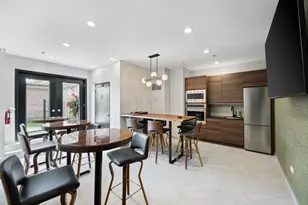 8 W Monroe St, Chicago, IL 60603 - Photo 14