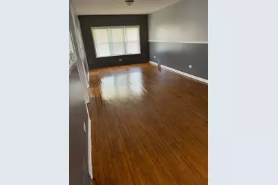 8112 S Escanaba Avenue, Chicago, IL 60617 - Photo 2