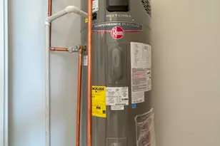 20 W 44th St, Chicago, IL 60609 - Photo 24