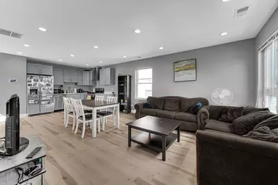 1048 N Lawndale Avenue, Chicago, IL 60651 - Photo 18