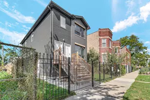 1048 N Lawndale Ave, Chicago, IL 60651 - Photo 2
