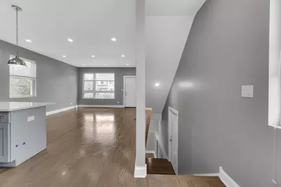 1048 N Lawndale Avenue, Chicago, IL 60651 - Photo 14
