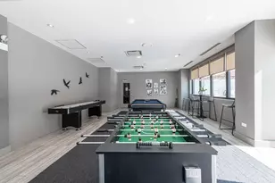 211 W Scott St, Chicago, IL 60610 - Photo 18