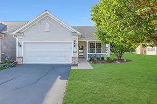 14297 Sundance Dr, Huntley, IL 60142 - Photo 2