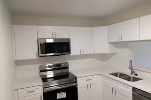 1295 N Sterling Ave, Palatine, IL 60067 - Photo 2