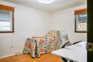 15115 Springfield Ave, Midlothian, IL 60445 - Photo 10