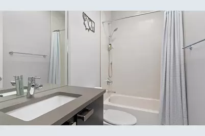 1320 N Moorman Street, Chicago, IL 60622 - Photo 16