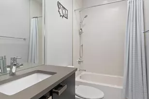 1320 N Moorman St, Chicago, IL 60622 - Photo 16