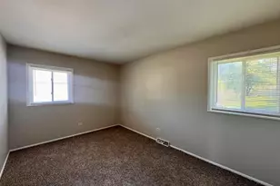 51 N Pine Ln, Glenwood, IL 60425 - Photo 10