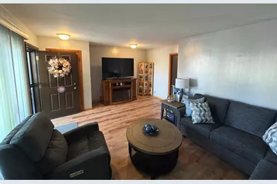 4527 W Deming Place, Chicago, IL 60639 - Photo 4