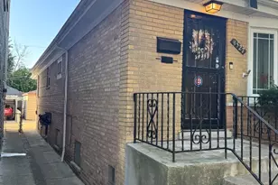 4527 W Deming Pl, Chicago, IL 60639 - Photo 2