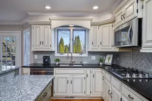 1206 Beckman Ln, Batavia, IL 60510 - Photo 4