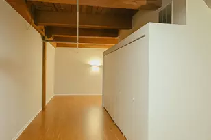 225 W Huron St, Chicago, IL 60654 - Photo 8