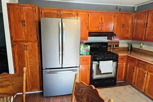 602 N 4th Ave, Chenoa, IL 61726 - Photo 6