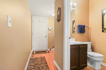 6771 E Wellsley Court, Gurnee, IL 60031 - Photo 16