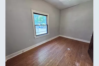 [Address not provided], Elgin, IL 60120 - Photo 8