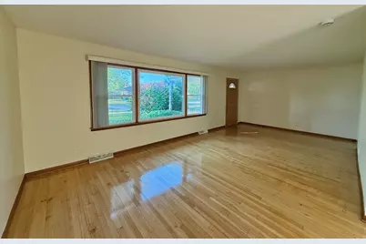 3320 191st Street, Lansing, IL 60438 - Photo 4