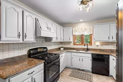 124 N 350 W, Valparaiso, IN 46385 - Photo 6