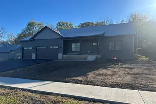 309 Creekside Dr, Byron, IL 61010 - Photo 1