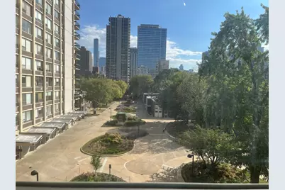 1360 N Sandburg Terrace #401C, Chicago, IL 60610 - Photo 8