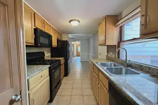 340 N Illinois Ave, Glenwood, IL 60425 - Photo 6