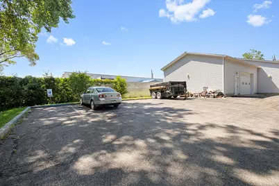 942 E State Street, Geneva, IL 60134 - Photo 46