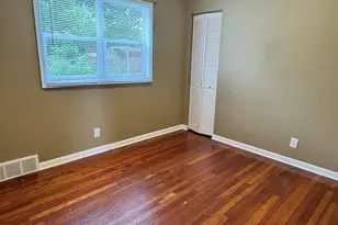 16 S Clifton Ave, Elgin, IL 60123 - Photo 6