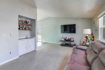 [Address not provided], Crystal Lake, IL 60014 - Photo 4