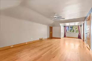 2020 Glenview Rd, Rockford, IL 61107 - Photo 16