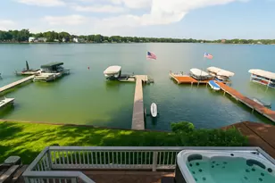 19330 W Lake View Ave, Mundelein, IL 60060 - Photo 2