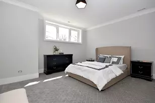 3923 N Bernard St, Chicago, IL 60618 - Photo 28