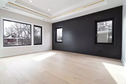 3923 N Bernard Street, Chicago, IL 60618 - Photo 12