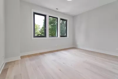 3923 N Bernard Street, Chicago, IL 60618 - Photo 20