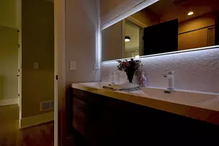 3923 N Bernard St, Chicago, IL 60618 - Photo 24