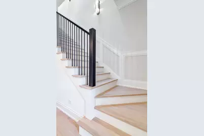 3923 N Bernard Street, Chicago, IL 60618 - Photo 10