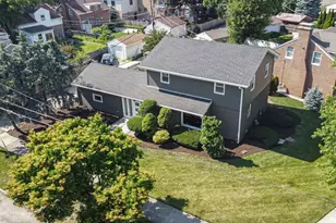 8600 E Prairie Rd, Skokie, IL 60076 - Photo 1