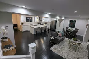 8600 E Prairie Rd, Skokie, IL 60076 - Photo 14