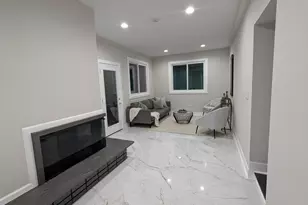 8600 E Prairie Rd, Skokie, IL 60076 - Photo 20