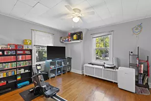 1110 N Ash St, Waukegan, IL 60085 - Photo 12