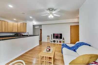1914 W Chase Avenue #106, Chicago, IL 60626 - Photo 12