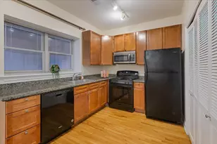 [Address not provided], Chicago, IL 60637 - Photo 10