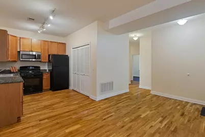 [Address not provided], Chicago, IL 60637 - Photo 14