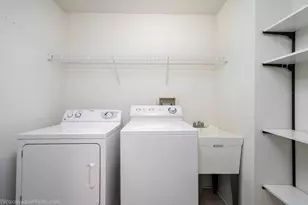 445 Village Green Ct, Lincolnshire, IL 60069 - Photo 26