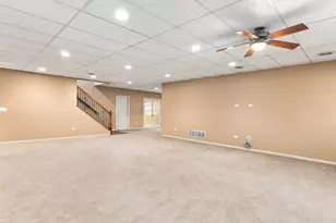 624 Fawell Ct, Naperville, IL 60565 - Photo 40