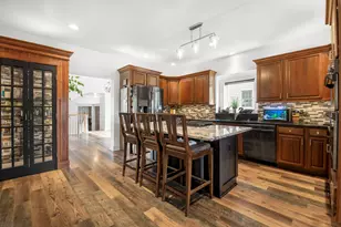 39W430 Armstrong Ln, Geneva, IL 60134 - Photo 10