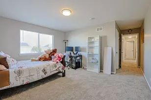 2407 Miriam Ave, Zion, IL 60099 - Photo 22