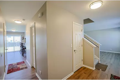 2407 Miriam Avenue, Zion, IL 60099 - Photo 4