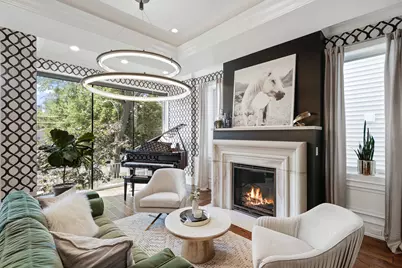 1928 W Wolfram Street, Chicago, IL 60657 - Photo 4